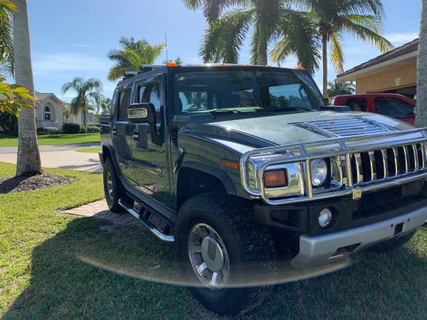SUPER CLEAN 2008 HUMMER SUT - cars & trucks - by owner - vehicle... for sale in Fort Myers, FL – photo 3