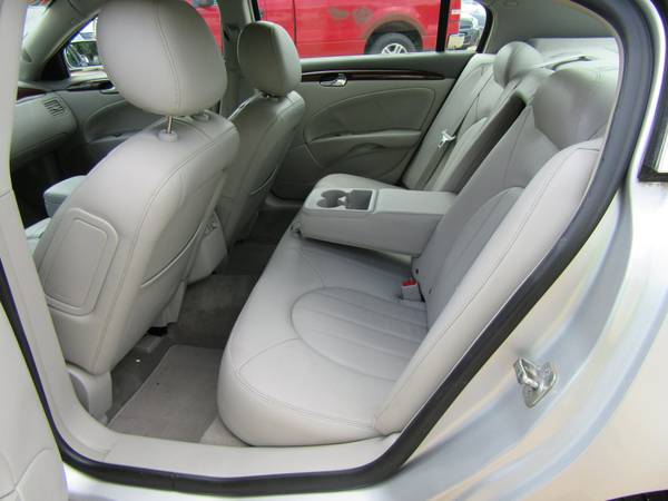 2010 Buick Lucerne CXL-3 for sale in Waterloo, IA – photo 14