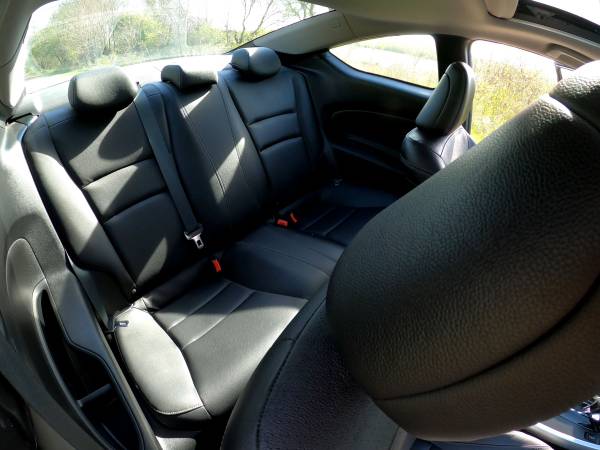 2014 Honda Accord EX-L V6 Coupe for sale in Burlington, WI – photo 6