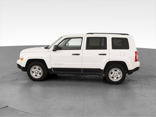 2017 Jeep Patriot Sport SE Sport Utility 4D suv White - FINANCE... for sale in Tucson, AZ – photo 5