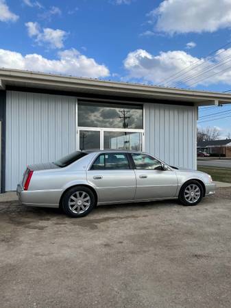 2009 Cadillac DTS - - by dealer - vehicle automotive for sale in newton, iowa, IA – photo 3