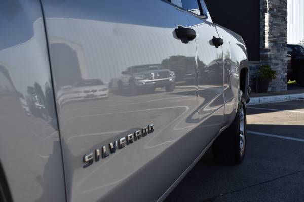 2014 Chevy Silverado **Clean Truck** - cars & trucks - by dealer -... for sale in Harrisonburg, VA – photo 9