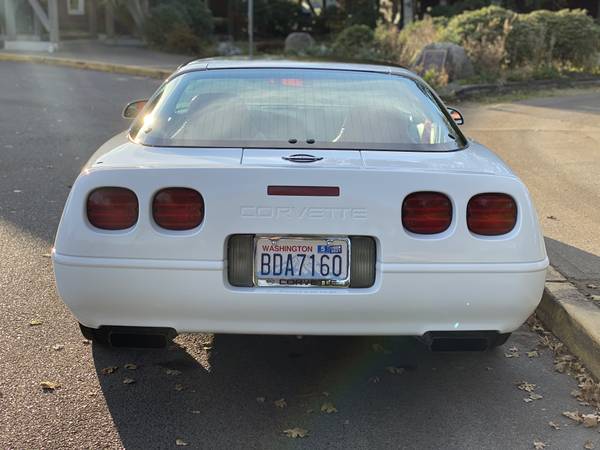 1995 Corvette Coupe W/dual Roof panels low miles White/Red Must See... for sale in PUYALLUP, WA – photo 10
