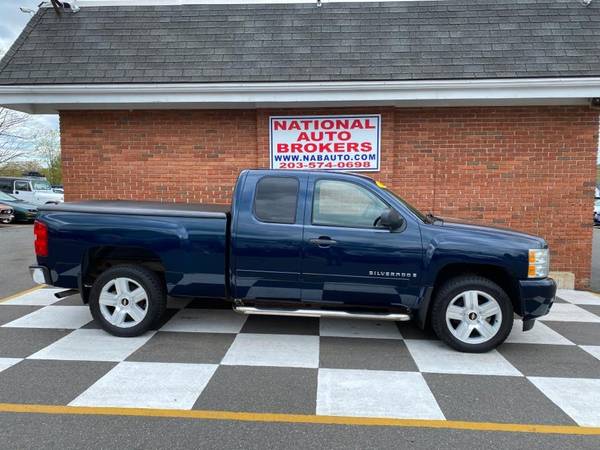2008 Chevrolet Chevy Silverado 1500 4WD Ext Cab LT (TOP RATED DEALER for sale in Waterbury, CT – photo 2