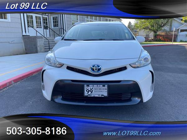 2017 Toyota Prius v Four Wagon 1-Owner Heated Leather Navigation Bac for sale in Milwaukie, OR – photo 7