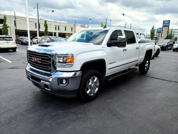 2018 GMC Sierra 2500HD 4WD Crew Cab 153.7 SLT GUARANTEE APPROVAL! -... for sale in Dayton, OH – photo 3