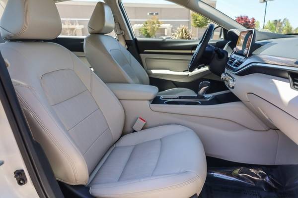 2019 Nissan Altima 2 5 Platinum sedan Glacier White for sale in Livermore, CA – photo 14