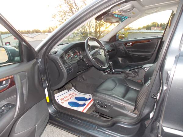 2006 Volvo S60 (low mileage, extra clean, inspected) - cars & trucks... for sale in Carlisle, PA – photo 14