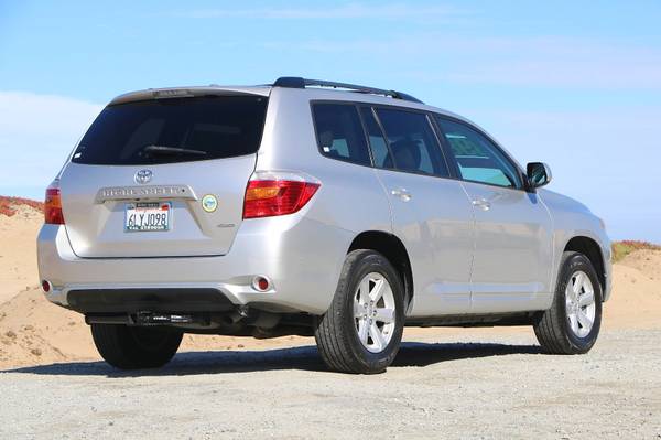 2010 Toyota Highlander Silver For Sale *GREAT PRICE!* - cars &... for sale in Monterey, CA – photo 4