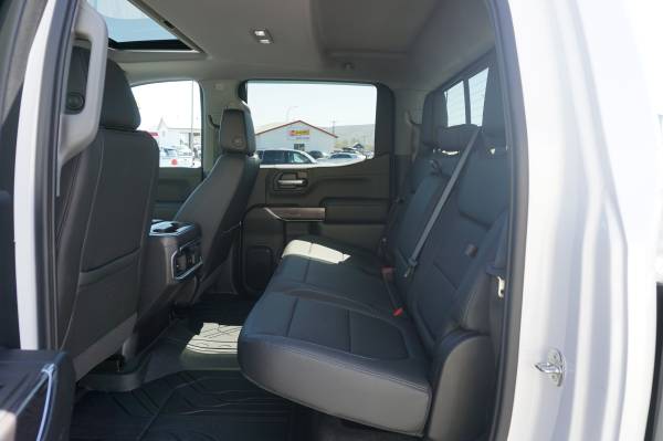 Pre-Owned 2019 Chevy Silverado 1500 LTZ 4X4 Crew Cab 8, 000 MILES for sale in Kittitas, WA – photo 8