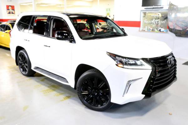 2018 Lexus LX 570 LX 570 White On Red , Third Row Seating , Rear Ent... for sale in STATEN ISLAND, NY – photo 18