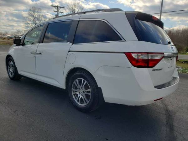 2011 Honda Odyssey Touring - cars & trucks - by owner - vehicle... for sale in Scottsburg, KY – photo 4