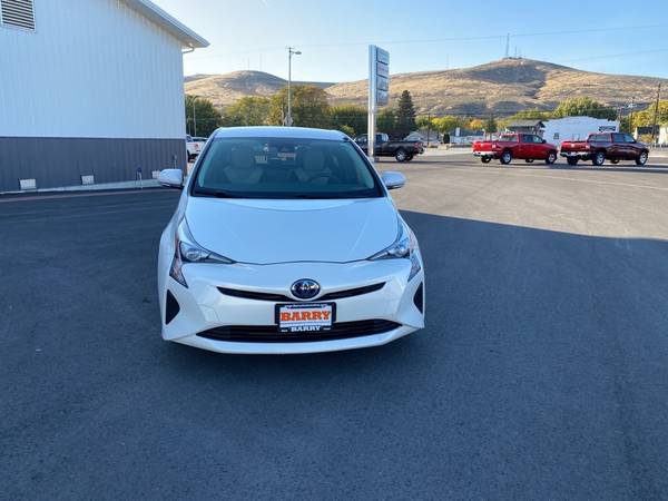 2017 *Toyota* *Prius* *Four* White - cars & trucks - by dealer -... for sale in Wenatchee, WA – photo 10