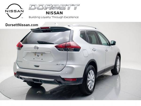 2018 Nissan Rogue hatchback Brilliant Silver - cars & trucks - by... for sale in Terre Haute, IN – photo 8