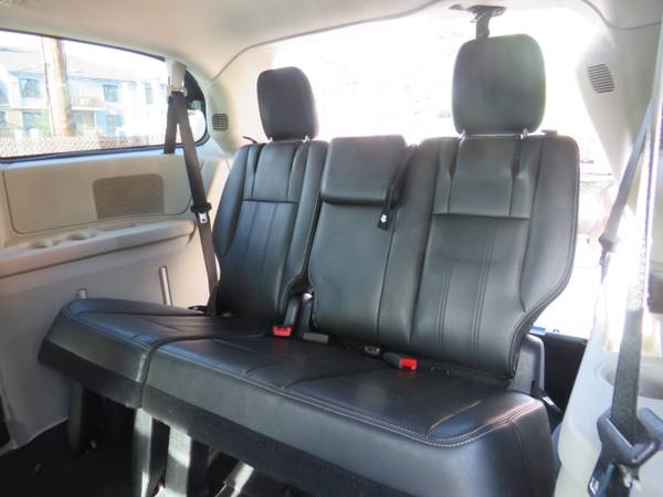 2013 Chrysler Town Country Touring - - by dealer for sale in Avenel, NJ – photo 16