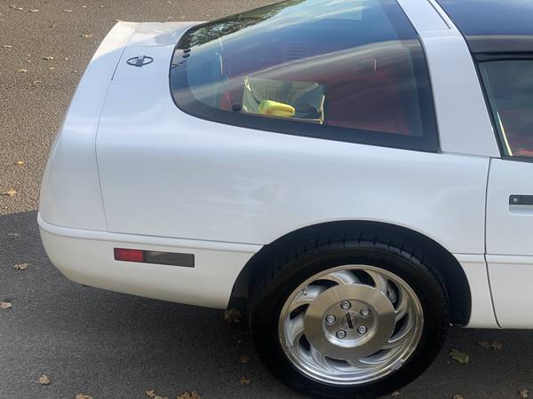 1995 Corvette Coupe W/dual Roof panels low miles White/Red Must See... for sale in PUYALLUP, WA – photo 8