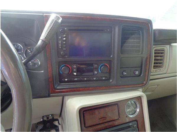 2005 Cadillac Escalade Sport Utility 4D FREE CARFAX ON EVERY VEHICLE! for sale in Lynnwood, WA – photo 19