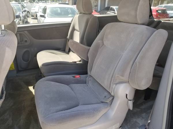 2006 Toyota Sienna - cars & trucks - by owner - vehicle automotive... for sale in tarpon springs, FL – photo 5
