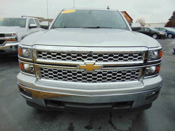 2015 Chevrolet Chevy Silverado 1500 - cars & trucks - by dealer -... for sale in Elkhart, IN – photo 2