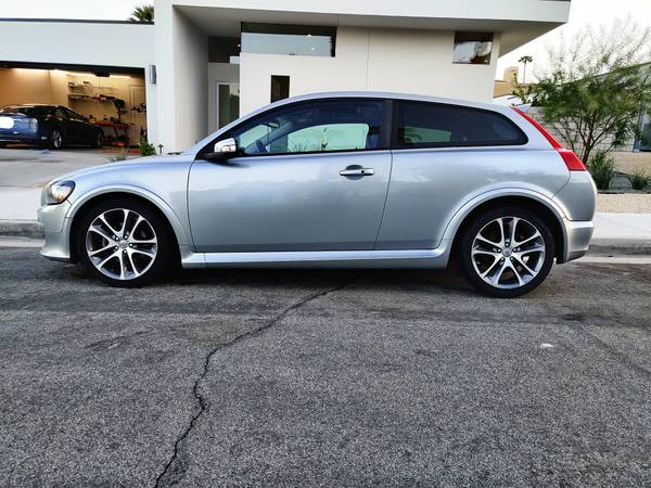 2009 Volvo C30 T5 R-Design - cars & trucks - by owner - vehicle... for sale in Palm Desert , CA – photo 2