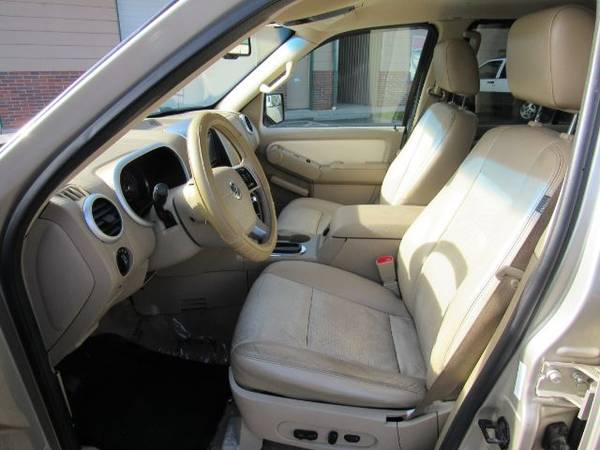 07 MERCURY MOUNTAINEER + 3 ROW SEATS + LOW MILES + HEATED LEATHER... for sale in WASHOUGAL, OR – photo 9