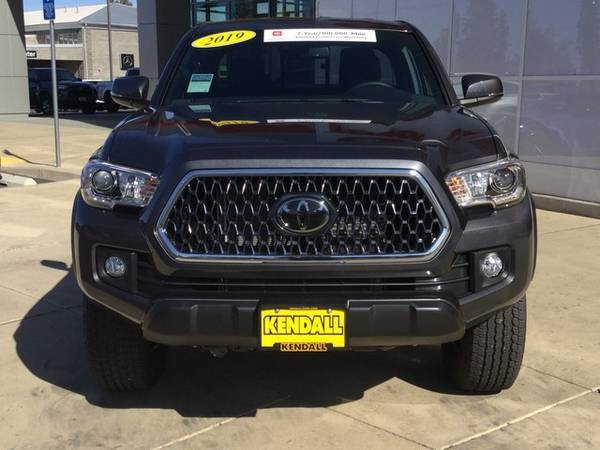 2019 Toyota Tacoma 4WD Magnetic Gray Metallic LOW PRICE - Great Car! for sale in Bend, OR – photo 6