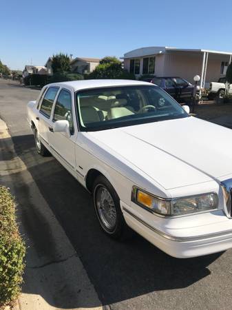 1995 linc towncar - cars & trucks - by owner - vehicle automotive sale for sale in Ventura, CA – photo 3