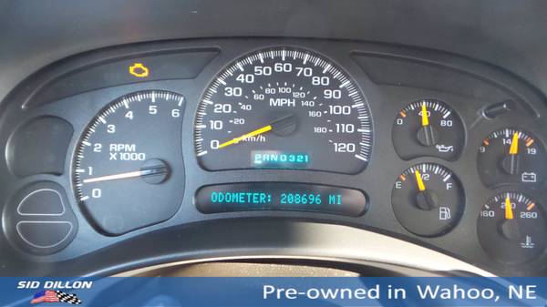 2005 Chevy Suburban LT - cars & trucks - by dealer - vehicle... for sale in Wahoo, NE – photo 10