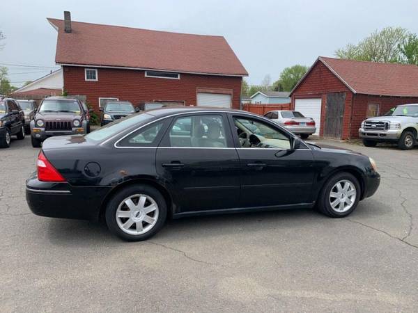 2005 Ford Five Hundred 4dr Sdn SE - - by dealer for sale in East Windsor, MA – photo 8