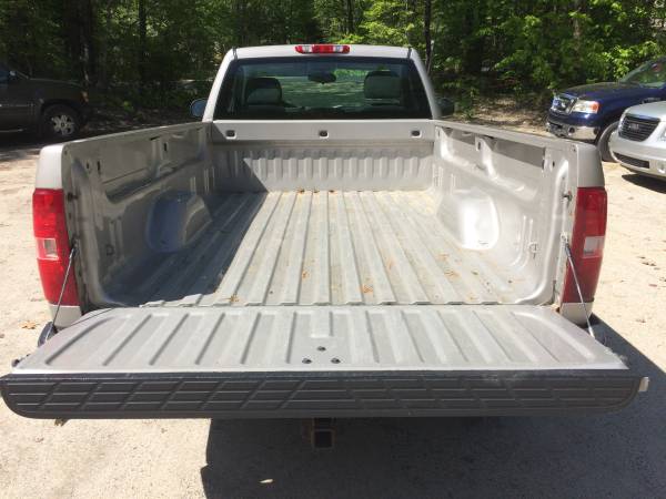 2007 Chevy Silverado Regular Cab, Full 8Ft Long Bed, V8 4x4, Solid! for sale in New Gloucester, ME – photo 9