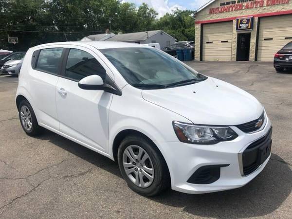 2017 Chevrolet Chevy Sonic LT Auto Fleet 4dr Hatchback - cars &... for sale in West Chester, OH – photo 4