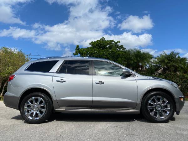 ++ 2010 BUICK ENCLAVE CXL - ONE OWNER SINCE NEW - cars & trucks - by... for sale in Port Saint Lucie, FL – photo 2