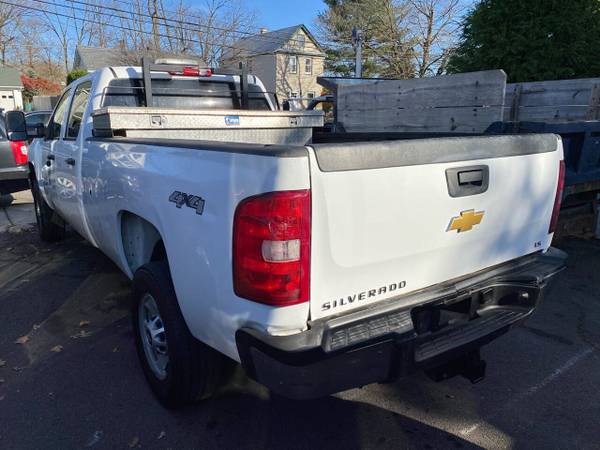 2013 CHEVY 2500 HEAVY DUTY SILVERADO Crew Cab 8ft bed 4wd - cars &... for sale in West Long Branch, NJ – photo 4