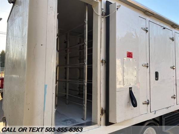 2013 ISUZU NPR HD GAS Reefer/Refrigerated, Cooler, Clean title! for sale in Portland, OR – photo 8