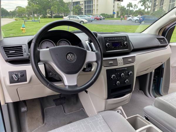Excellent minivan for sale in Bradenton, FL – photo 14