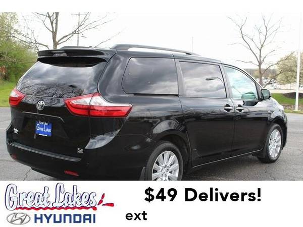 2017 Toyota Sienna mini-van XLE - - by dealer for sale in Streetsboro, OH – photo 5