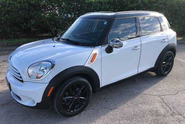 Mini Cooper Countryman Base - cars & trucks - by owner - vehicle... for sale in Fort Lauderdale, FL – photo 2