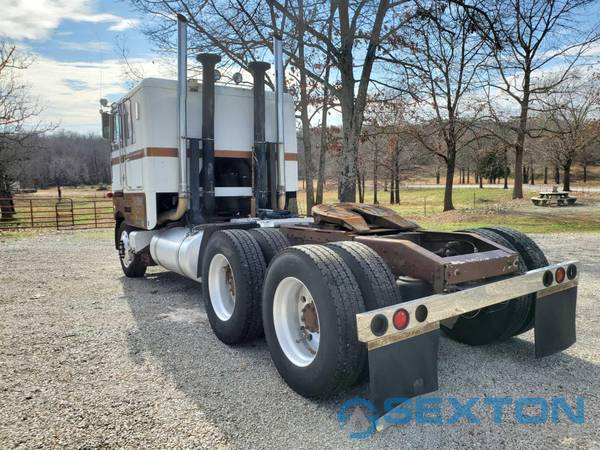1982 Peterbilt 362 - cars & trucks - by owner - vehicle automotive... for sale in Pomona, MO – photo 9