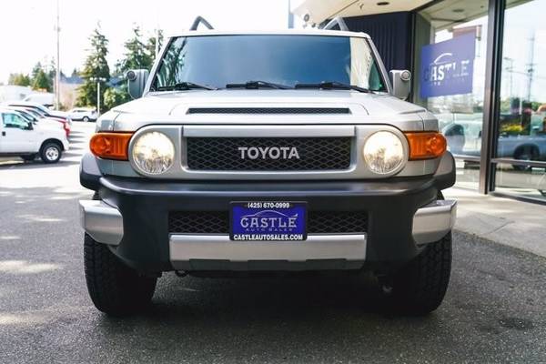2007 Toyota FJ Cruiser 4x4 4WD Base SUV - - by dealer for sale in Lynnwood, OR – photo 2