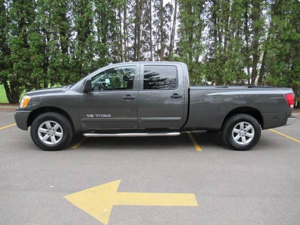 2008 Nissan Titan PRO 4X FFV 4x4 Crew Cab Long Bed 4dr (2008.5) for sale in Bloomington, IL – photo 4