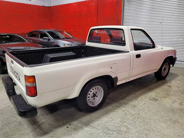 1992 Toyota Pick up only 50k miles ! mint condition - cars & for sale in Miami, FL – photo 2
