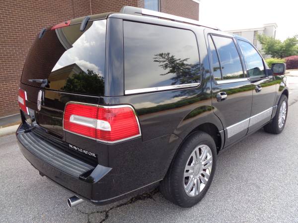 2007 Lincoln Navigator 130, 000 Miles - - by dealer for sale in Greenville, SC – photo 5