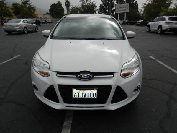 2012 Ford Focus SE Hatchback, 5 Speed Manual - cars & trucks - by... for sale in Altadena, CA – photo 6