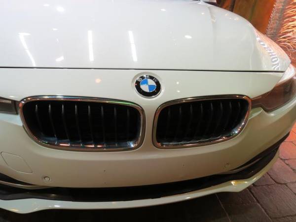 2016 BMW 3 Series xDrive Turbo - Big Looks!! Stock# SCV4501 - cars &... for sale in Winnipeg, CA – photo 7