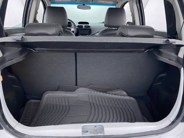 2015 Chevy Chevrolet Spark 2LT Hatchback 4D hatchback White -... for sale in Chaska, MN – photo 23
