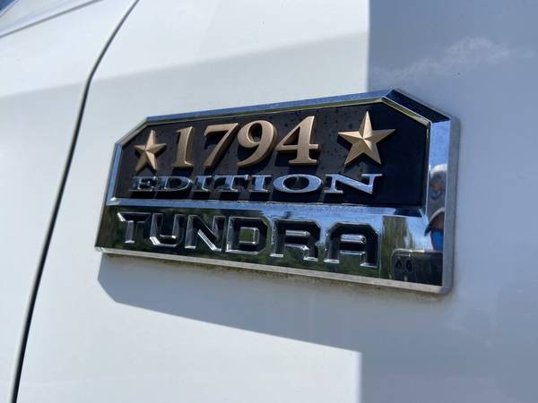 15 ToyotaTundra 1794 Edition 4X4 LIFTED 1-Owner CLEANTITLE for sale in Okeechobee, FL – photo 8
