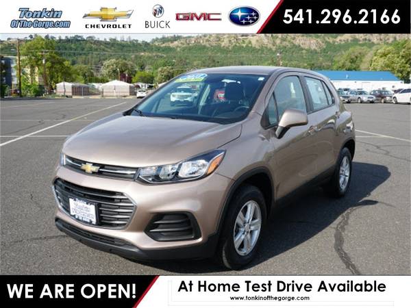 2018 Chevrolet Trax AWD All Wheel Drive Chevy LS SUV for sale in The Dalles, OR – photo 3