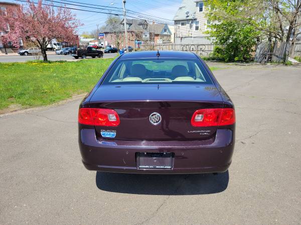 super clean Buick Lucerne for sale in Hamden, CT – photo 3