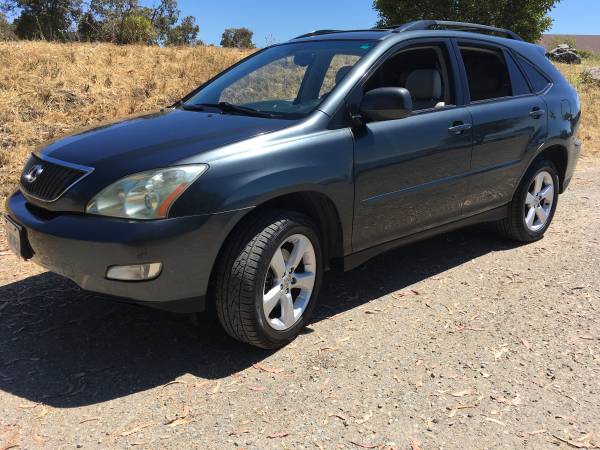 LEXUS RX330. NO Accidents Carfax. Excellent 2004. Loaded. for sale in San Rafael, CA