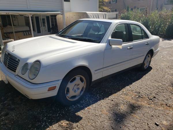 1998 Mercedes E320 super condition - cars & trucks - by owner -... for sale in Asheville, NC – photo 9